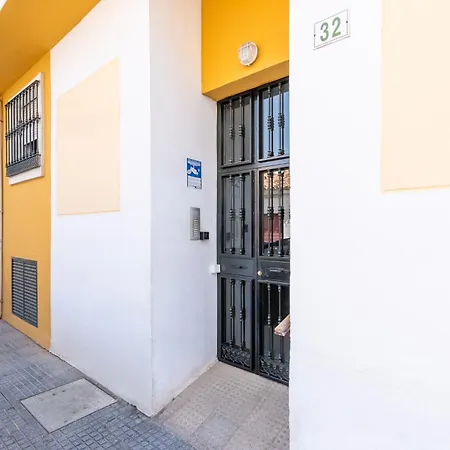 Appartamento Wintowinrentals Comodo Estudio En Malaga. *