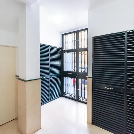 Appartamento Wintowinrentals Comodo Estudio En Malaga. *
